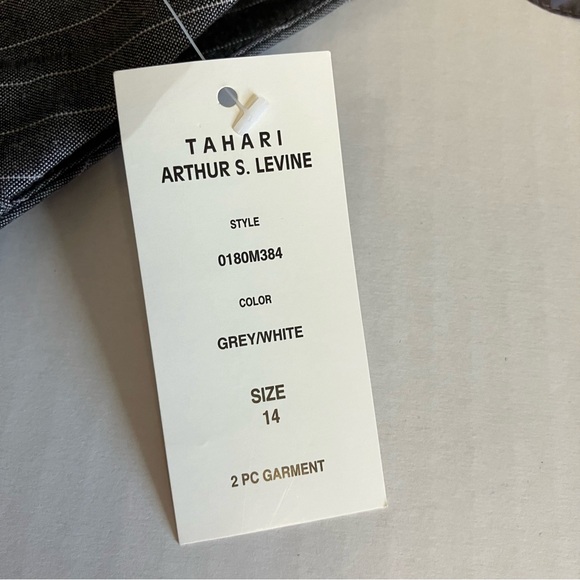 TAHARI Arthur S Levine SUIT COAT & PANTS GREY WITH WHITE PIN STRIPES SIZE 14 NWT - Picture 13 of 15